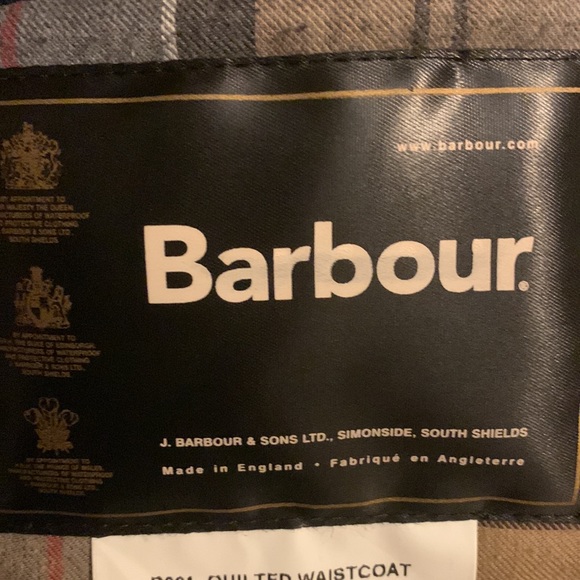 Barbour Quilted Waistcoat - Picture 4 of 8